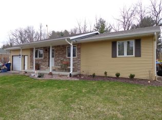431 McKinley Ct, Amherst, WI 54406