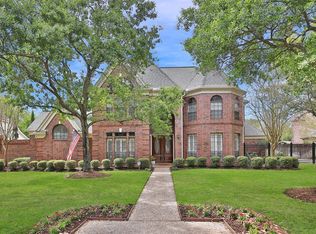 14607 Sandy Creek Dr, Houston, TX 77070