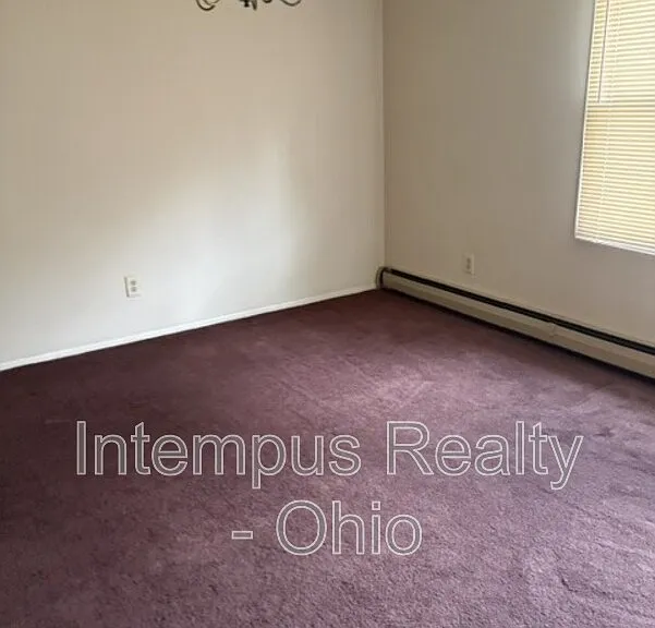 203 S Elruth Ave #4 — Photo 4
