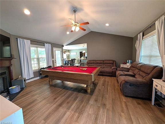 3rd image of 845 Hidden Ct