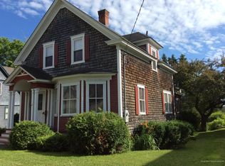 40 Academy St, Presque Isle, ME 04769