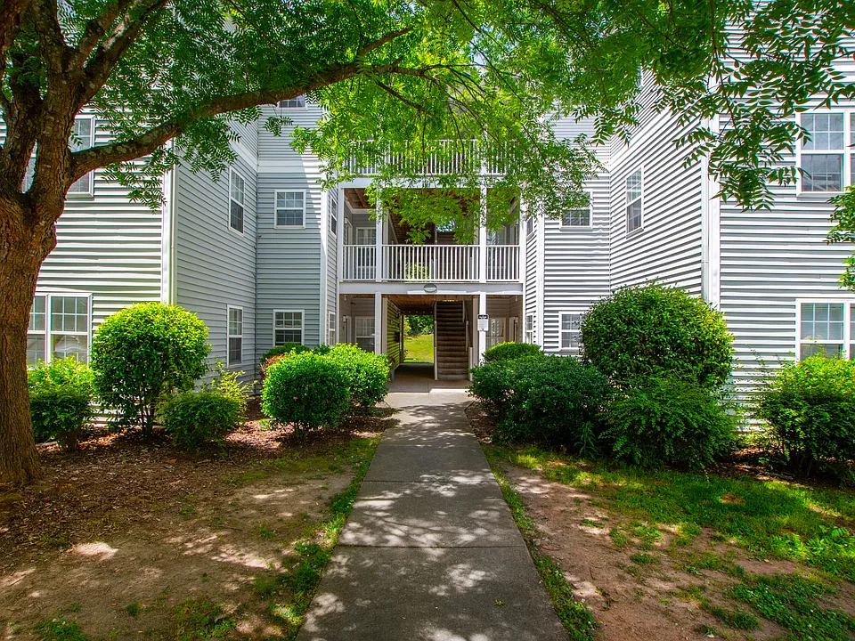 2100 Wolftech Ln #204