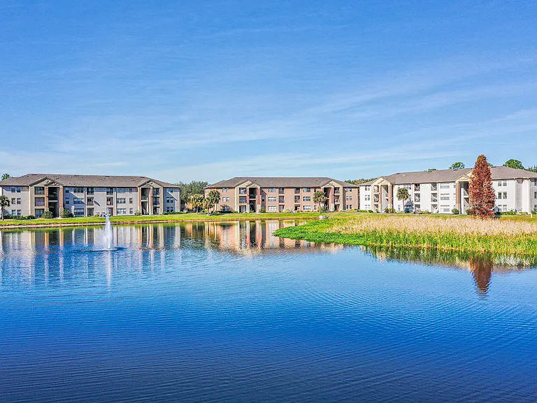 Reflections Apartments — Photo 19