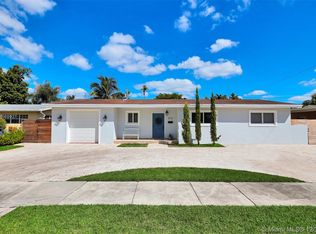 8775 SW 52nd St, Miami, FL 33165