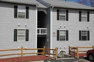 1st image of 1 Lexington Hl Unit 3