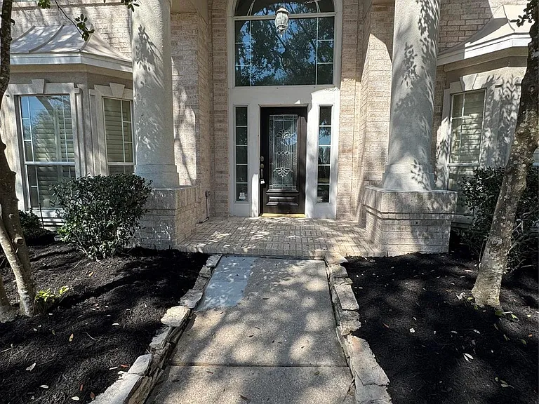1412 Caine Hill Ct — Photo 3