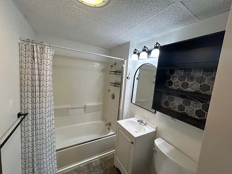 31 Chrome St #3 — Photo 19