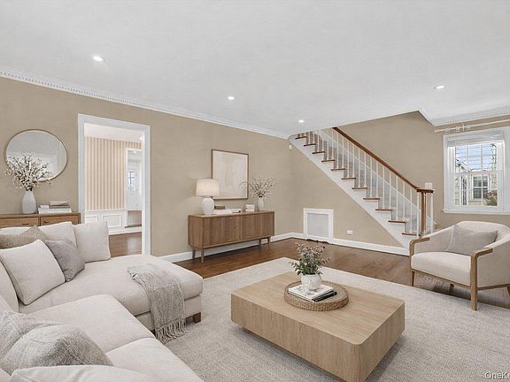 3rd image of 30 Argyle Road