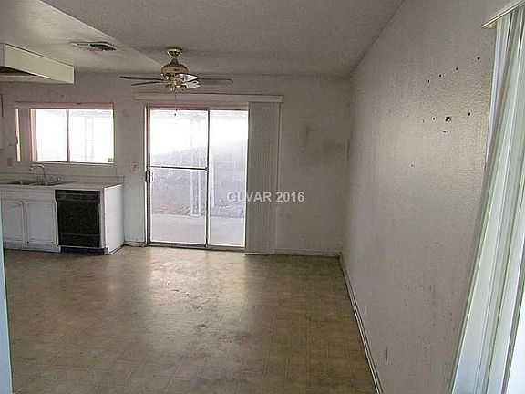 4th image of 3586 Moraga Dr