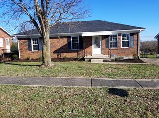 516 Foxwood Dr, Nicholasville, KY 40356