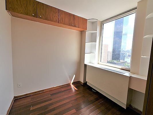 5th image of 148 Madison St APT 11G