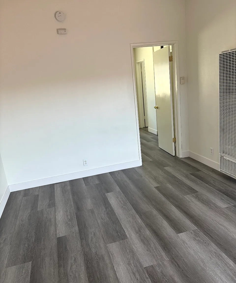 1 bed, 550 sqft, $1,800 — Photo 3