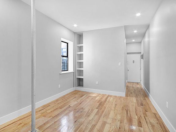 3rd image of 322 E 117th St APT 23