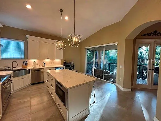 5461 46th Ct W — Photo 9