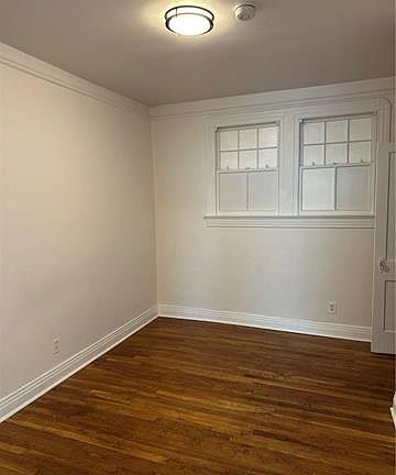 2nd image of 2832 Bell St #C