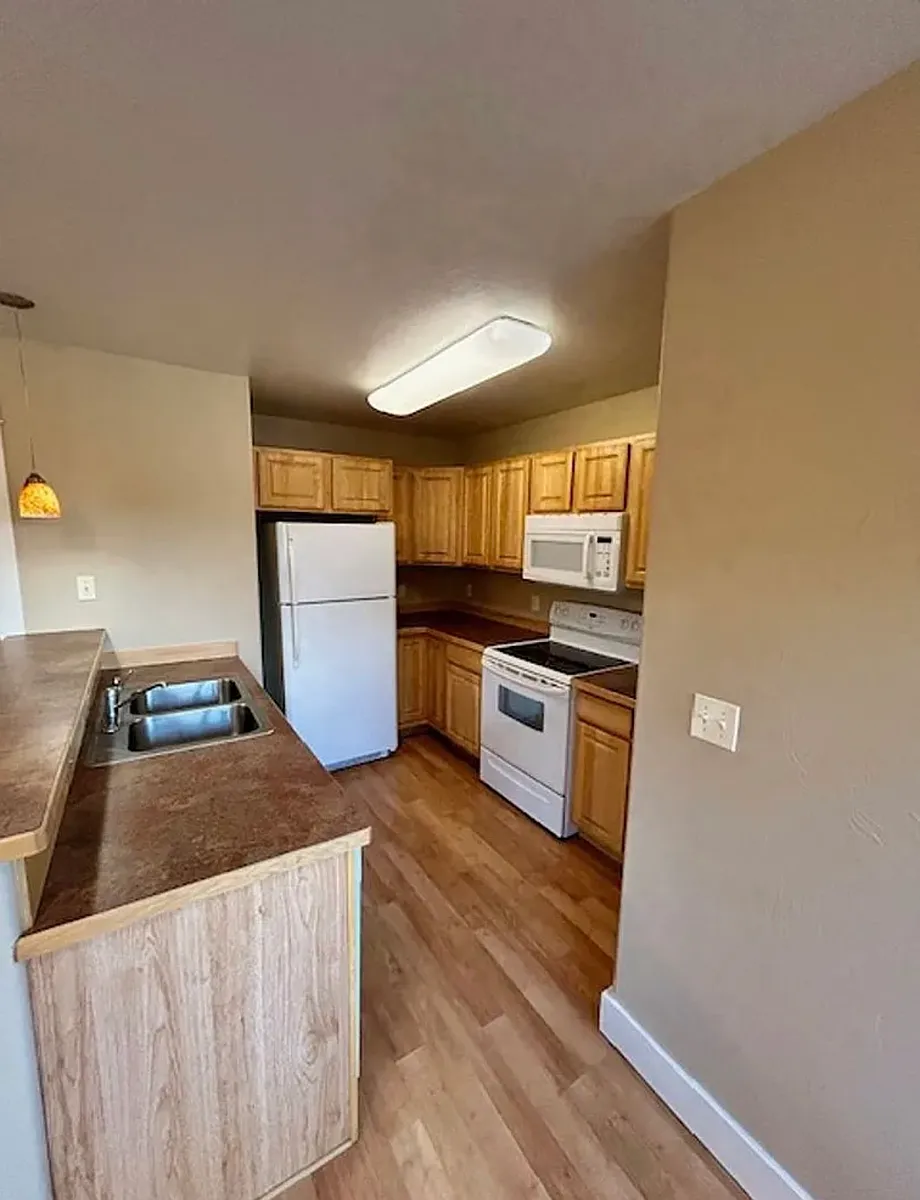 Building Photo - 2137 Durston Rd #30