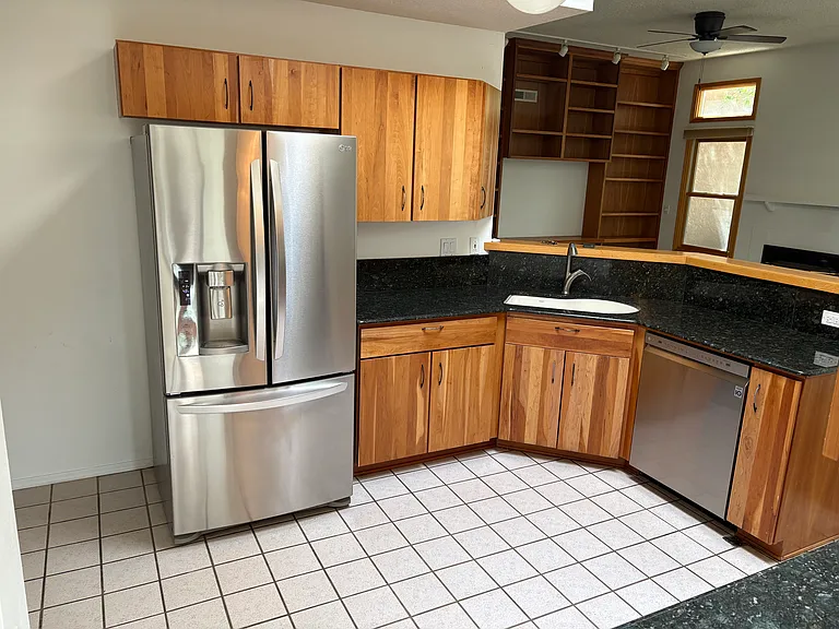 2702 La Silla Dorada — Photo 13