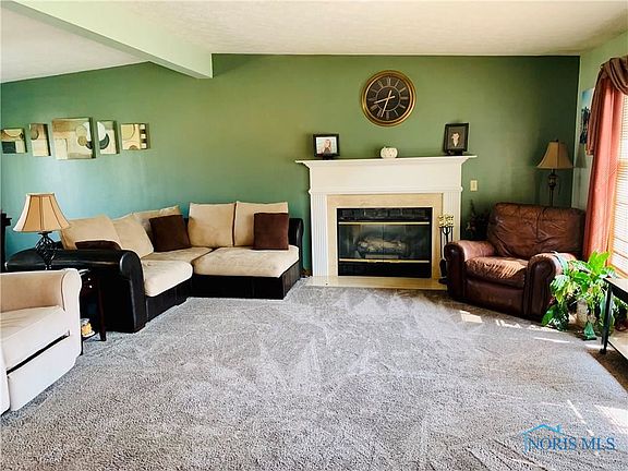 2nd image of 1454 Circle Dr