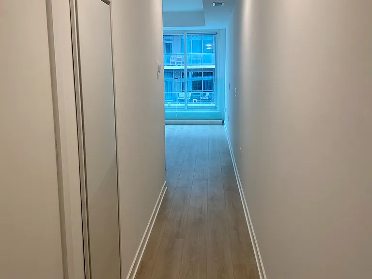 1195 The Queensway St #511 — Photo 7