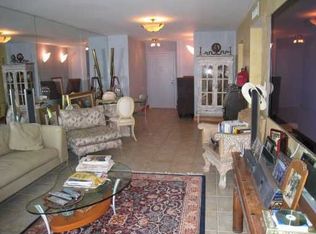 1605 Bay Rd, Miami Beach, FL 33139