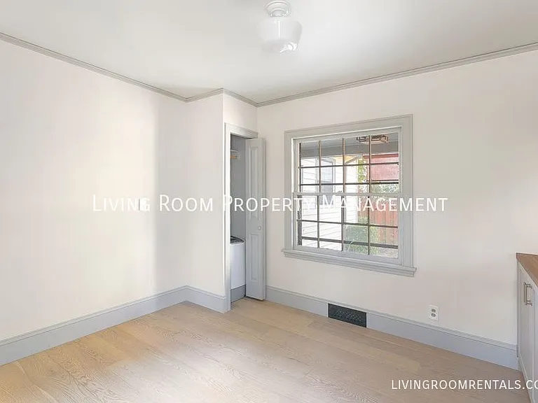 6445 N Williams Ave — Photo 19