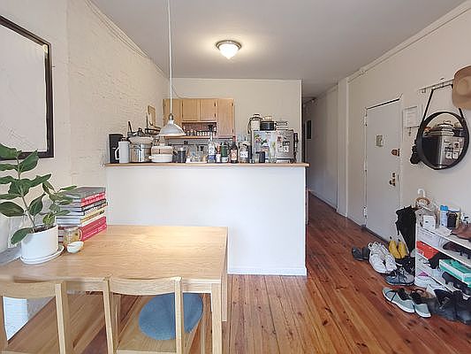 3rd image of 460 W 46th St APT 2