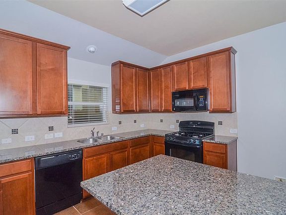 5th image of 6115 Carver Pines Dr