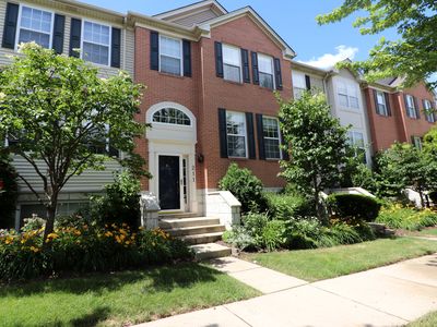 211 Willow Blvd, Willow Springs, IL, 60480