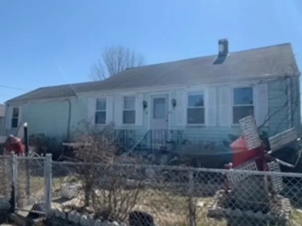 26 Rogers St, Dartmouth, MA 02748