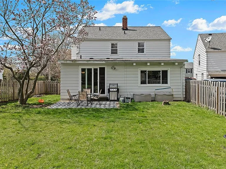 23400 E Silsby Rd — Photo 17