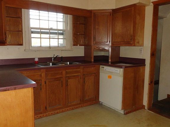 5th image of 191 Glendola Ave