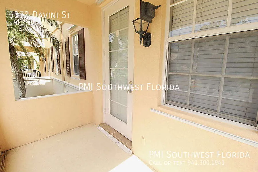 3BR/3BA Townhome with Private Pool in VillageWalk Minutes to Siesta Key Beach — Photo 3
