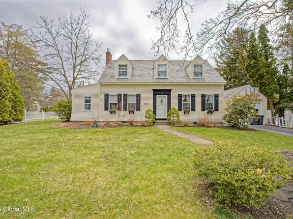 1476 Baker Avenue, Schenectady, NY 12309