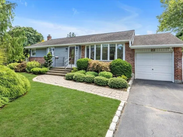 22 Clay Pitts Road, Greenlawn, NY 11740