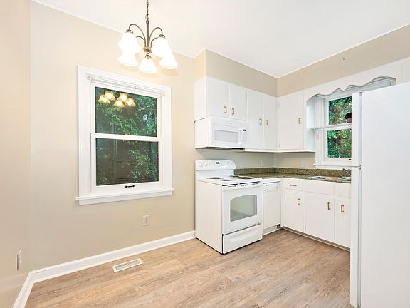 5th image of 457 N Potomac St APT 2