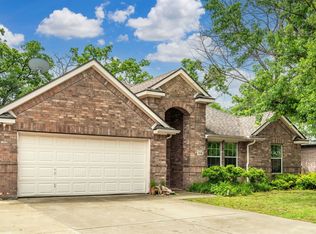 1035 Janet St, Aubrey, TX 76227
