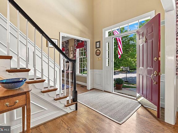 5th image of 7107 Charles Spring Way