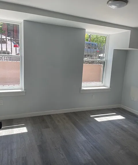 70 Wayne St #1 — Photo 6
