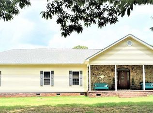 318 Knight Rd, Gray Court, SC 29645