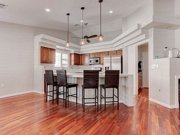 4th image of 5729 Janell Dr