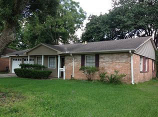 111 Outlook Dr, Houston, TX 77034