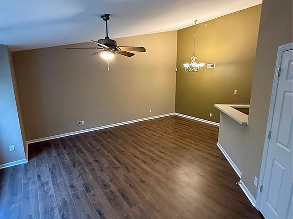 5th image of 1610 Forest Springs Ln APT C