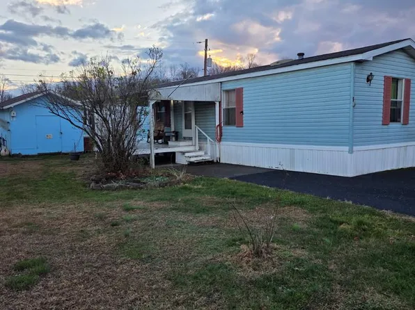 9 Kyra Blvd, New Bloomfield, PA 17068