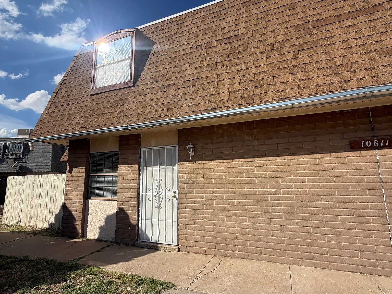 10811 Hubbard Ct — Photo 4