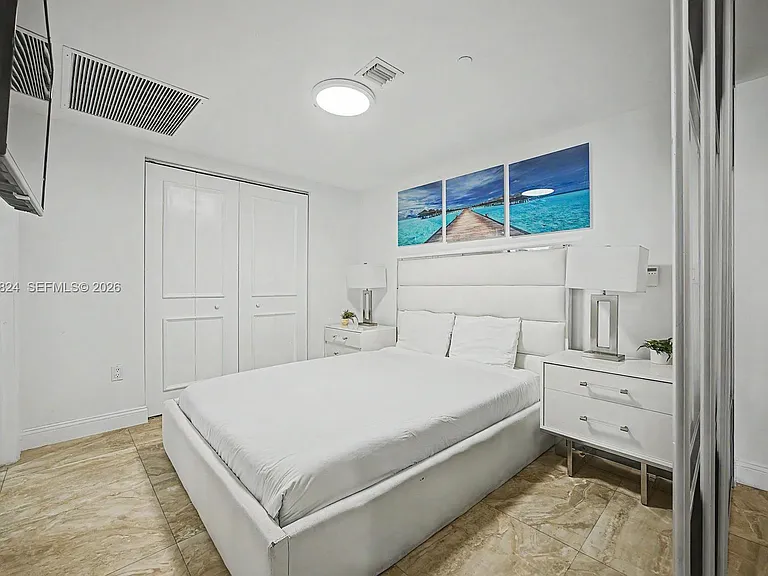 485 Brickell Ave #2009 — Photo 8