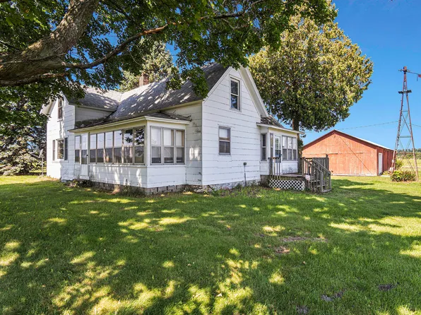 2074 W Polk Rd, Hart, MI 49420