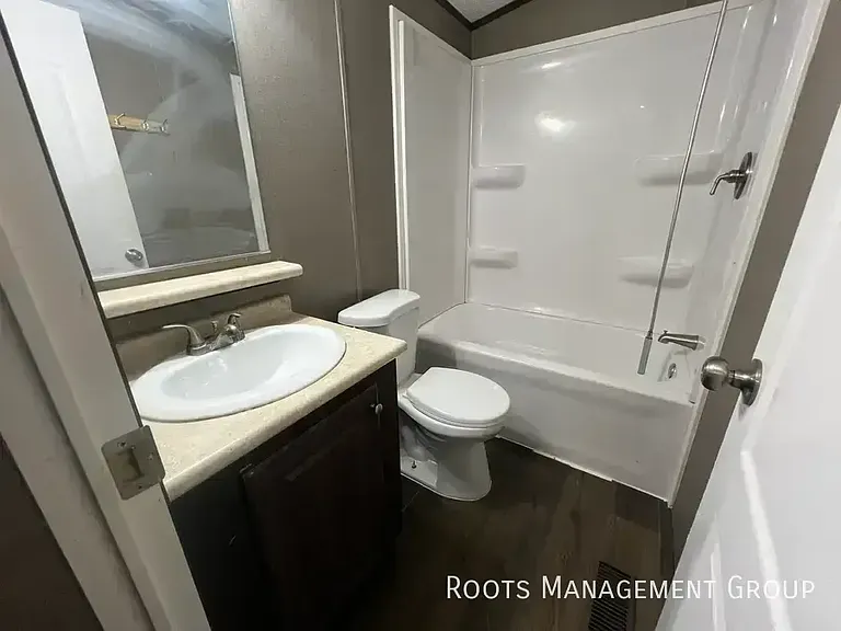 310 Scobey Ave #320 — Photo 18
