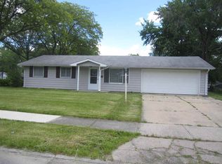 6726 Redbud Dr, Fort Wayne, IN 46825