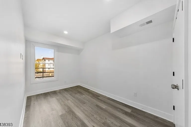 1119 Hampton Pl #2 — Photo 5