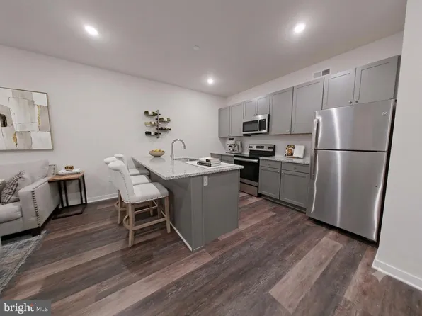 4217 Chestnut St Unit 206, Philadelphia, PA 19104
